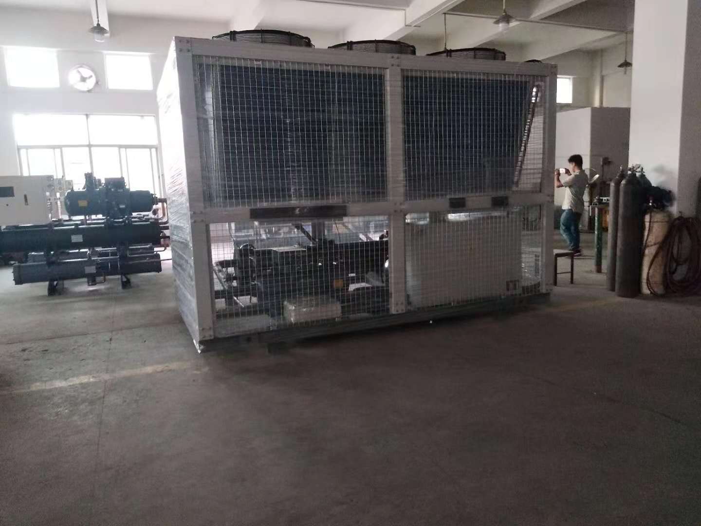 風(fēng)冷式冷水機