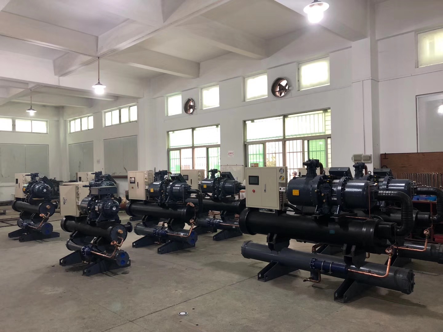 螺桿冷水機(jī)